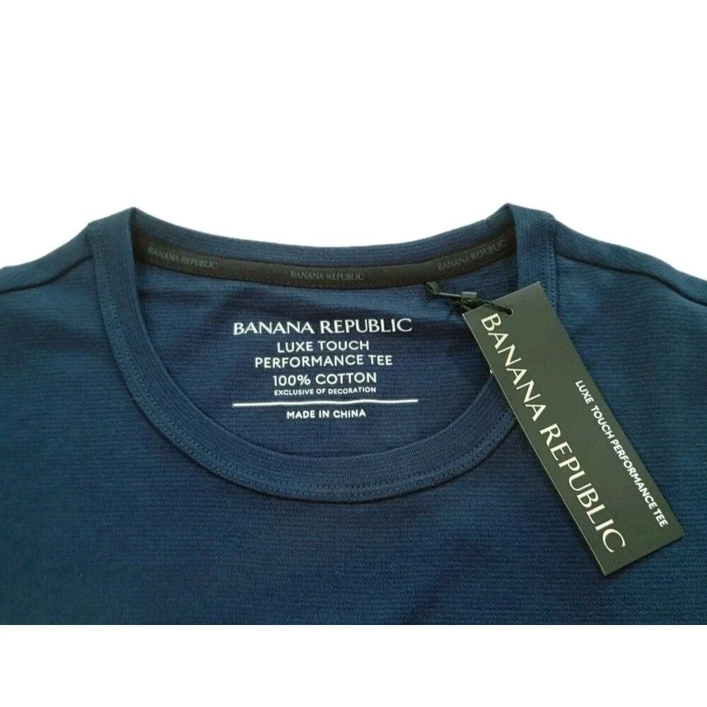 Banana Republic Men's XL Luxe Touch Performance Tee 100% Cotton Dark Blue Knit